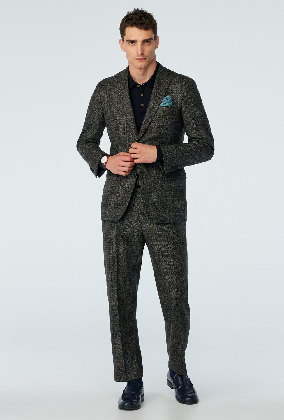 Custom Suits Made For You - Newbridge Tweed Wool Stretch Charcoal Suit | INDOCHINO | Indochino