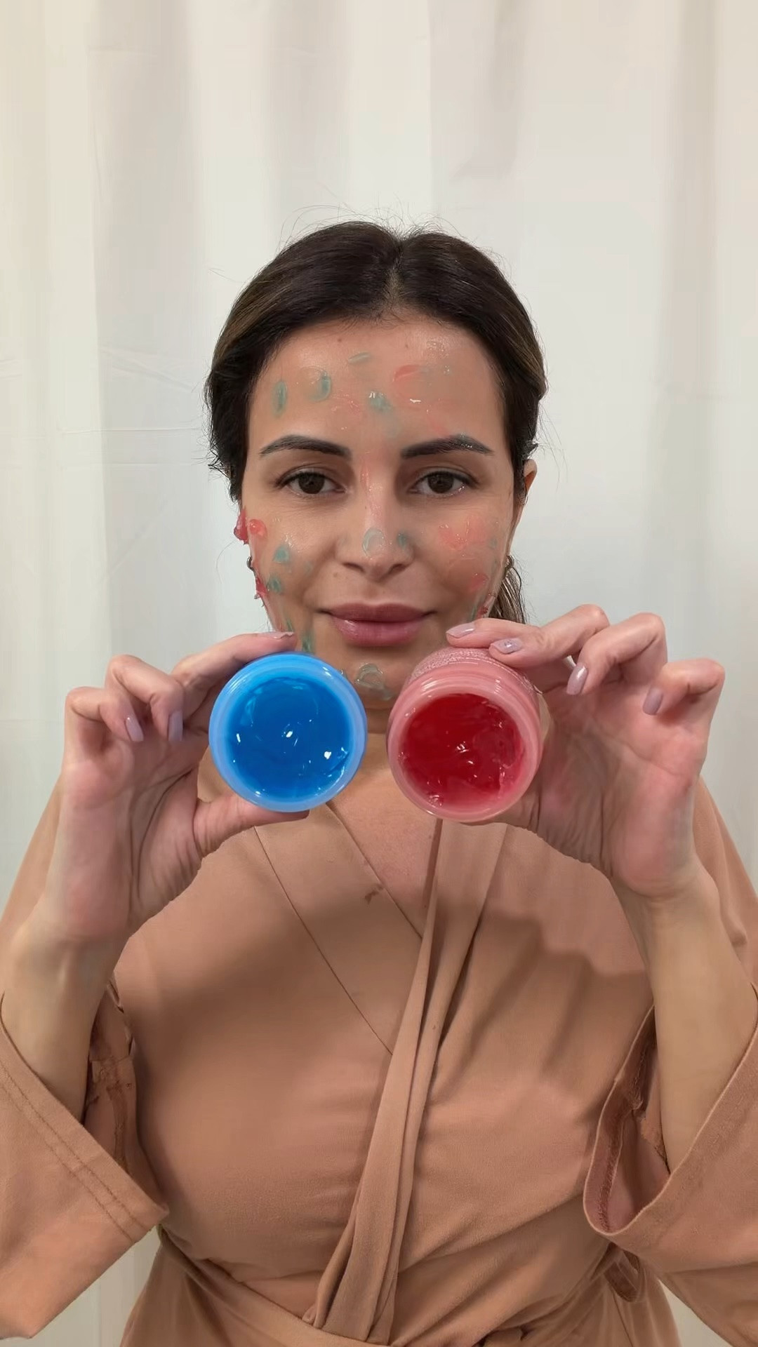 Double the jelly, double the glow ✨💖
This Medicube combo leaves my skin looking plump, hydrated, and glassy by morning. The perfect duo for that juicy, healthy glow