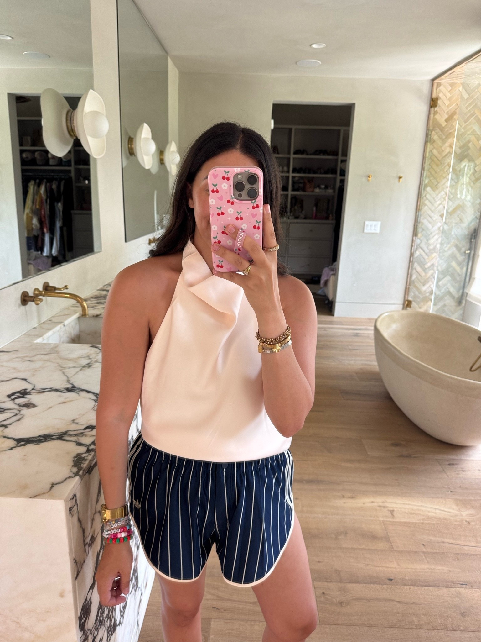 Top: medium 
Shorts: large

Dressupbuttercup.com #dressupbuttercup #dederaad

#LTKootd #LTKmomlife #LTKSeasonal