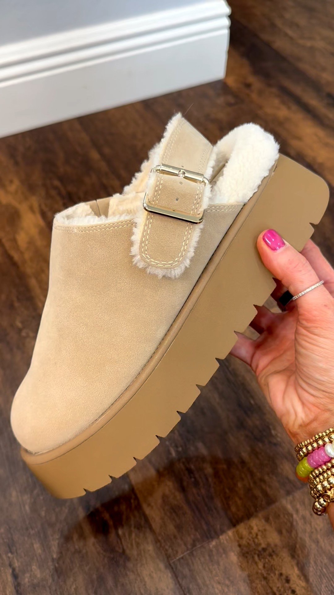 Last day to save 40%! 





(Previously recorded)

#LTKGiftGuide #LTKSaleAlert #LTKCyberWeek