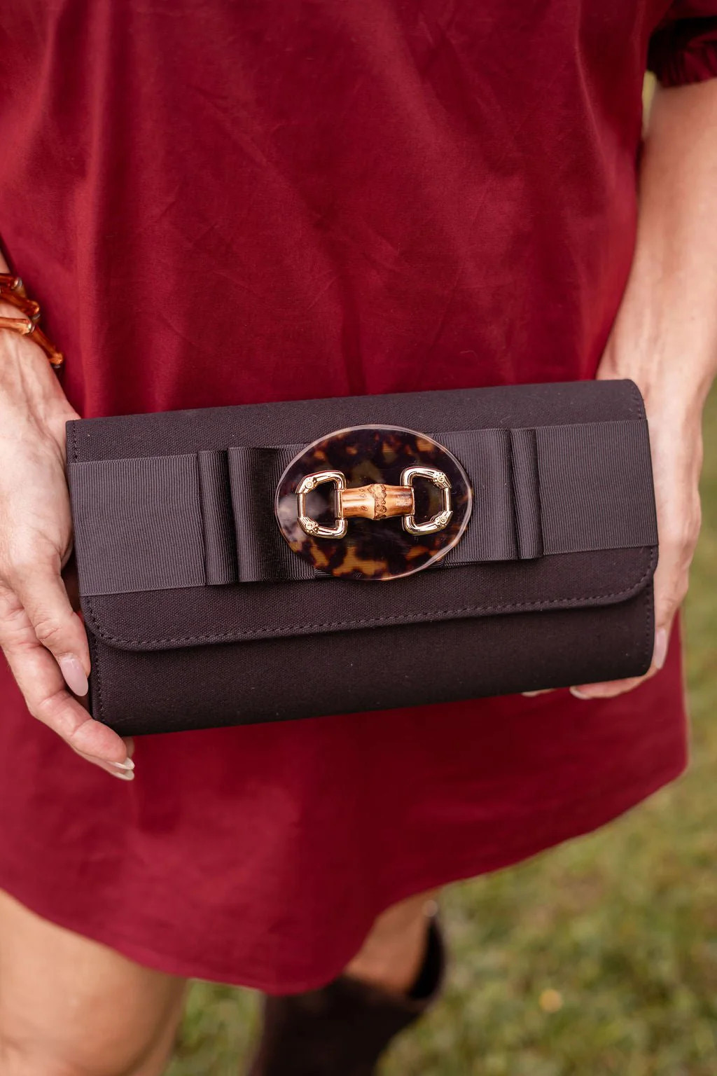 Avery Black Canvas Clutch - Black Flat Bow with Tortoise Round and Wid | Lisi Lerch Inc