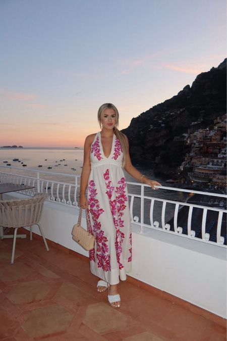 Italy outfit
Wearing a medium in this dress! 

#LTKTravel #LTKStyleTip