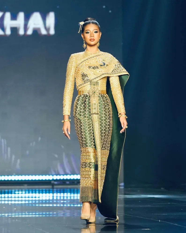 Luxury Thai Sivalia Bridal Dress |asian Wedding Attire| Handcrafted Naga Drawing| Lamphun Silk | ... | Etsy (US)