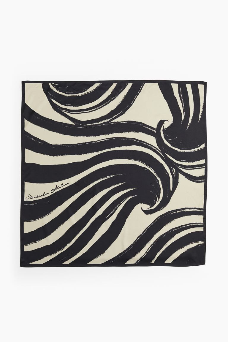 Patterned Scarf | H&M (US + CA)