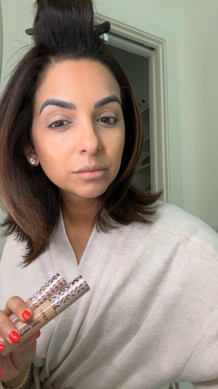 Hydrating shape tape creamy concealer - get 2 plus blending sponge + spa headband for $44.98 at @QVC - today only new customers can use code 20NEWQ for an extra 20% off 
#loveqvc #ad

#LTKSaleAlert #LTKBeauty