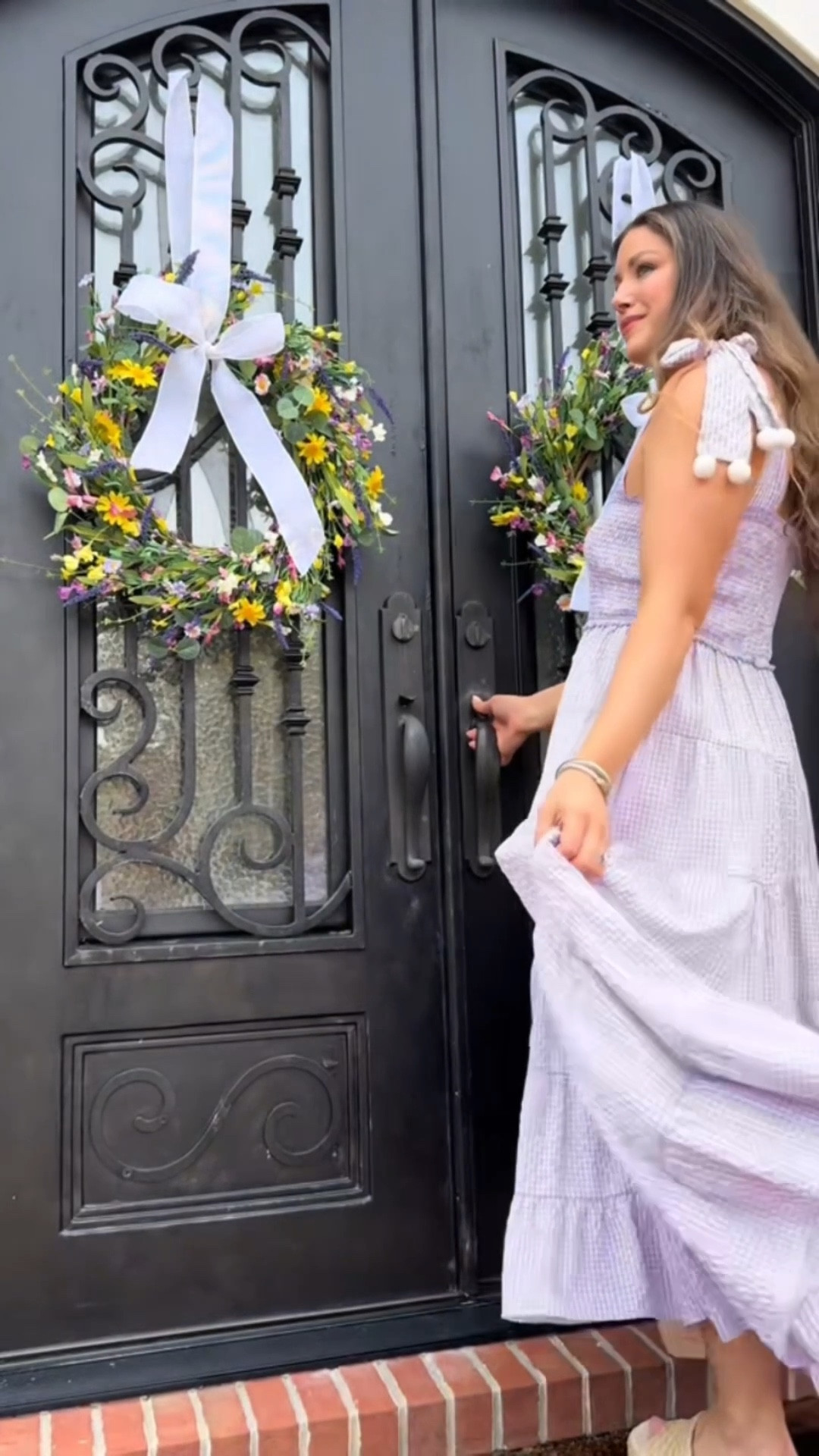 Currently on sale!!

Spring wreath, spring decorating, spring home decor, spring front porch, spring decorations, Easter front porch, Easter decorations, Easter decor, front porch, front porch decor, front door wreath 

#LTKFindsUnder50 #LTKSeasonal #LTKHome