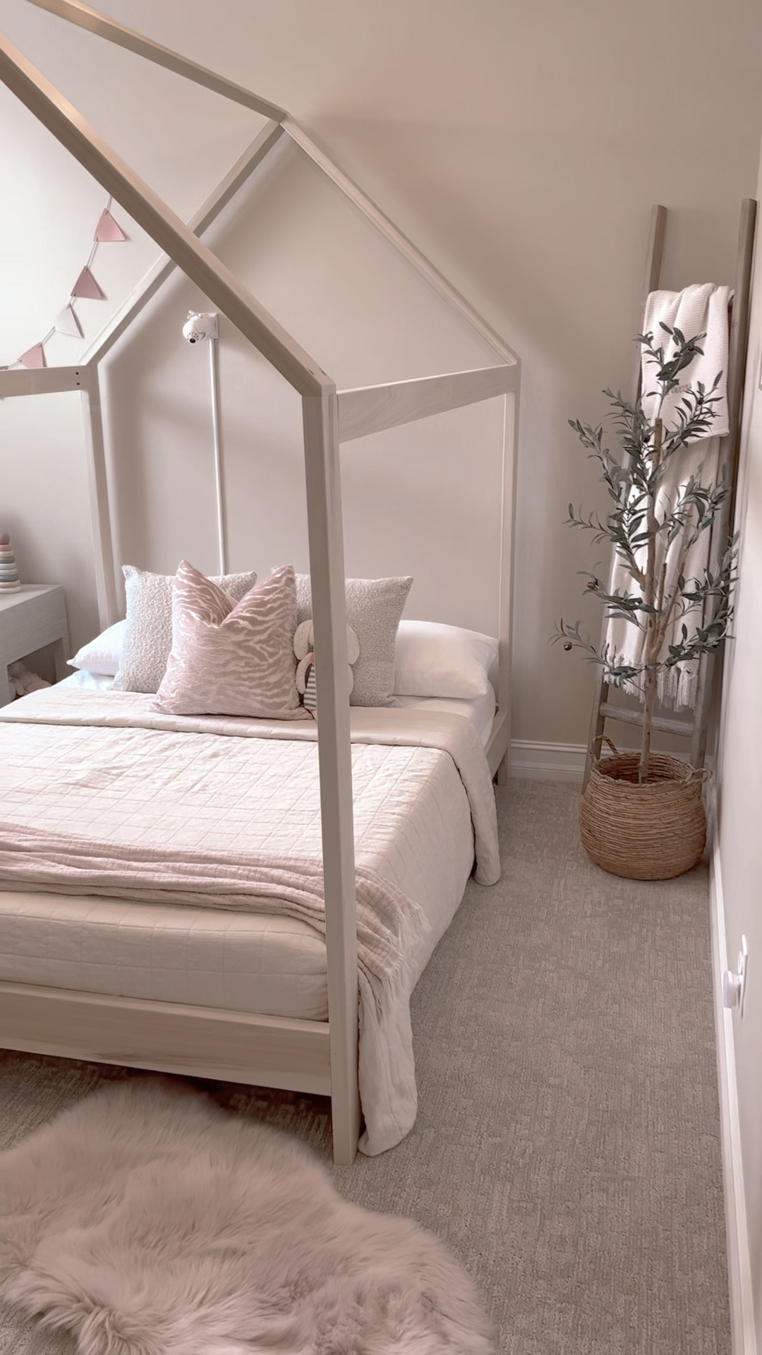 Girls bedroom 
Bedroom decor
Kids room
Girls room
Girls nursery
Bedroom design
Girls decor
Kids decor
Home decor


#LTKkids #LTKhome