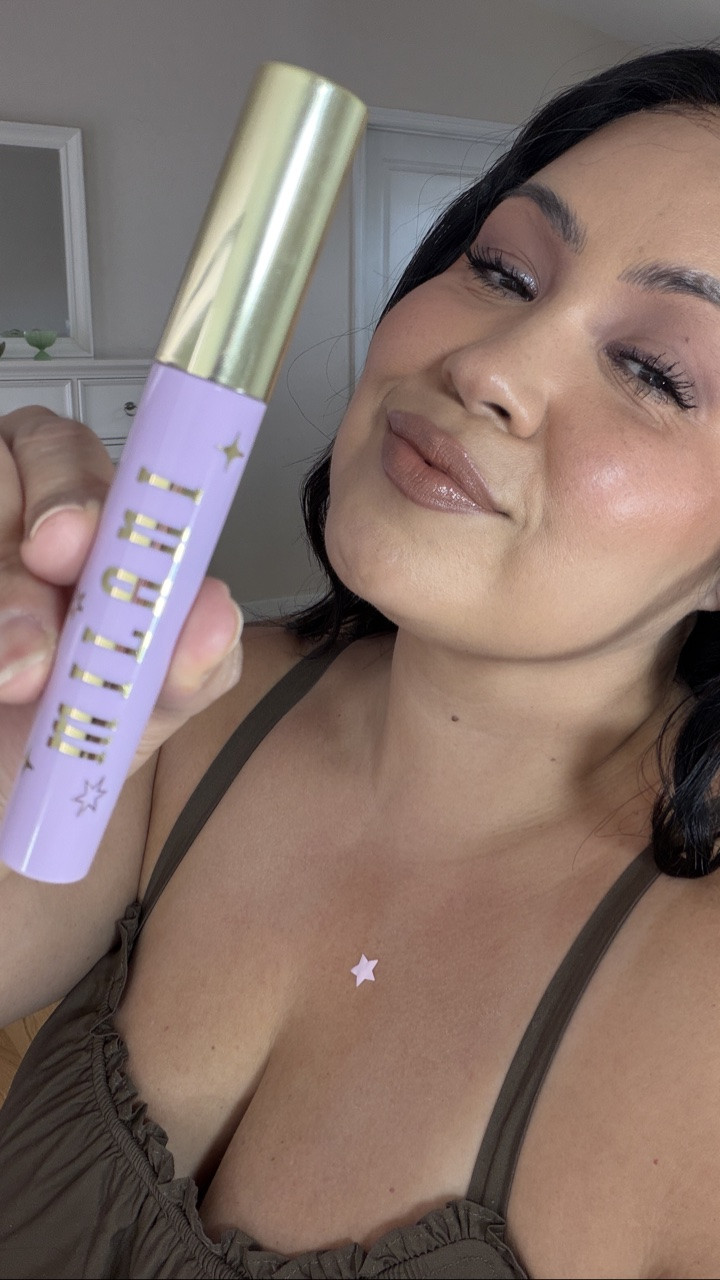 It’s the new @milanicosmetics Highly Rated Lash Extension XL Tubing Mascara. 

#matureskin #nofiltermakeup #tubingmascara #drugstoremakeup #matureskinmakeup 

Products I recommend can be found in my LTK 🩷

#LTKOver40 #LTKBeauty #LTKgrwm
