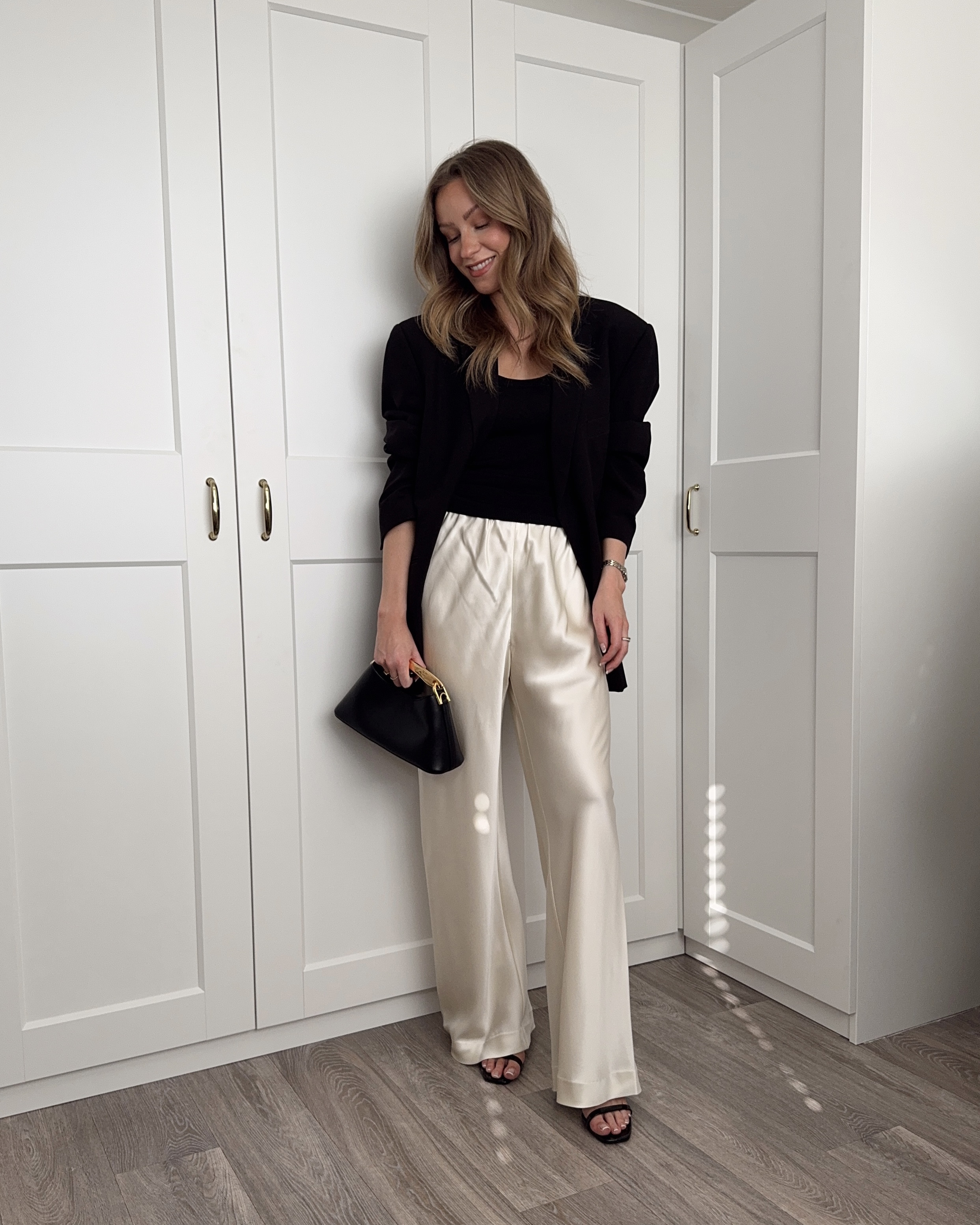 Styling a Black Blazer and Silk Trousers for a Spring Evening Out 🖤

Spring Style, Spring Outfit Inspiration, Silk Trousers, Black Blazer, Black Vest, Black Strappy Heels, Black Bag

#LTKuk #LTKeurope #LTKspring