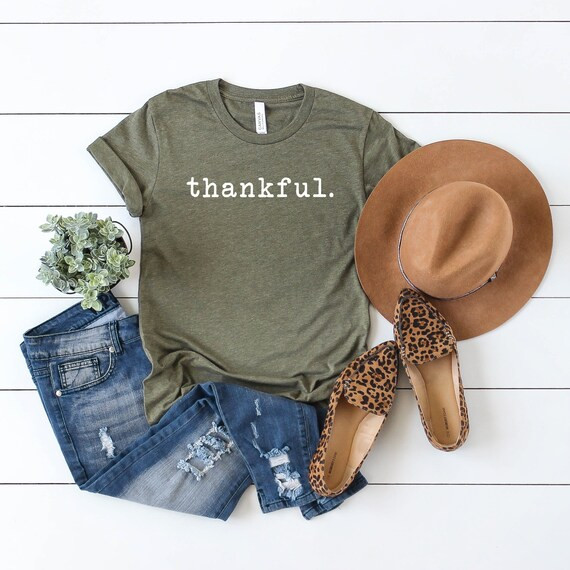 Thankful. -Typewriter | Short Sleeve | Graphic Tee | Unisex | Thanksgiving Tee | Grateful Tee | B... | Etsy (US)