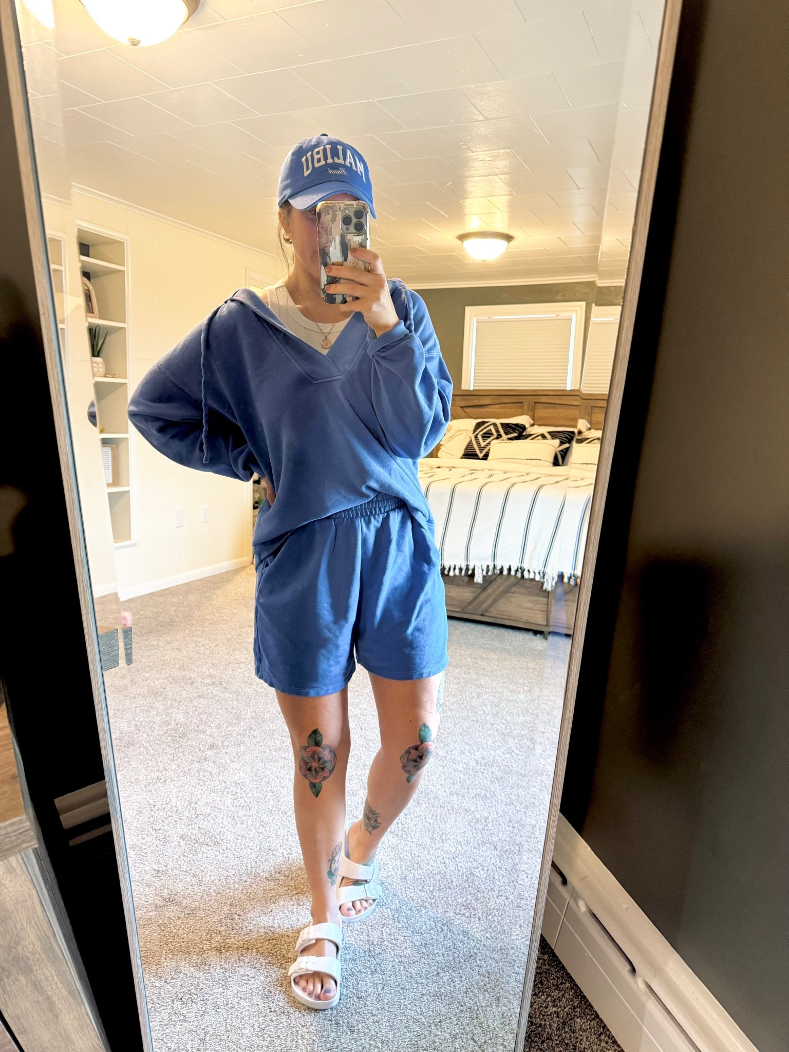 Old navy lounge set 
Matching sets 
Oversized fit 
Crayon blue matching set 
Target sandals 
