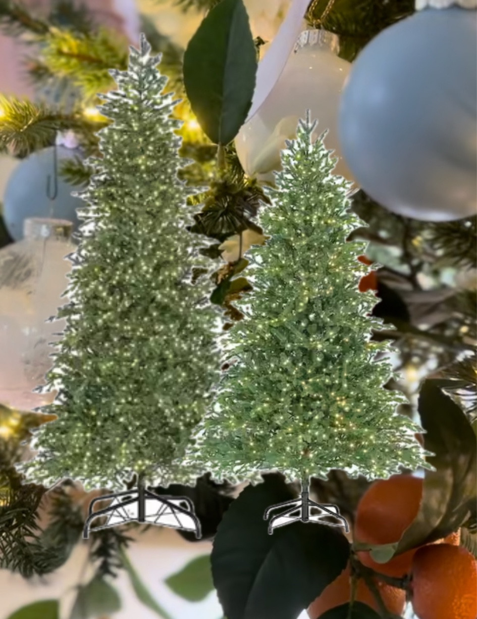 My Christmas tree - the best most sparkly tree!