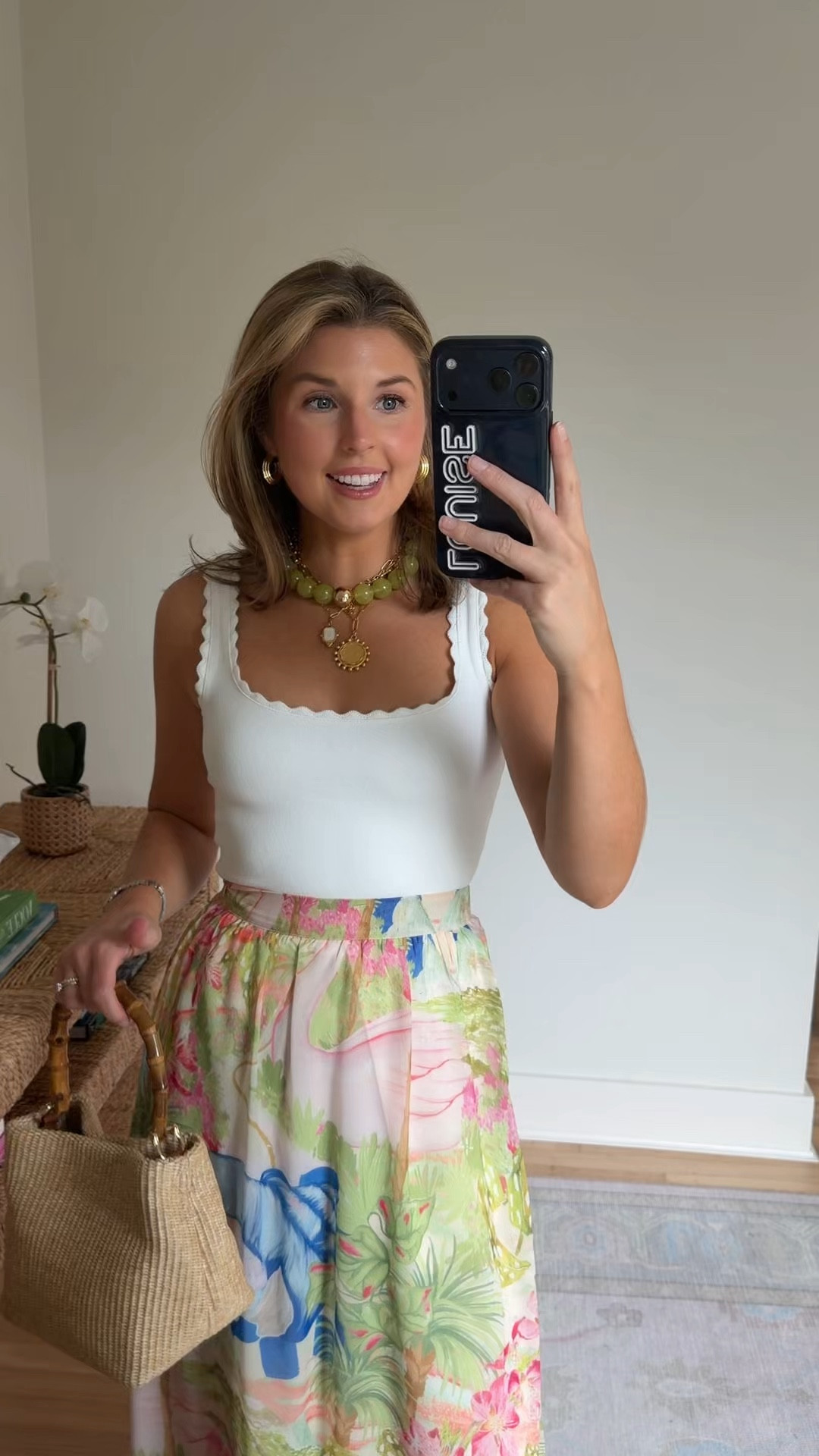 Cute summer outfit idea! Wearing an XS in skirt - tank is old. Code LOUISE20 for 20% off at Alden Adair!