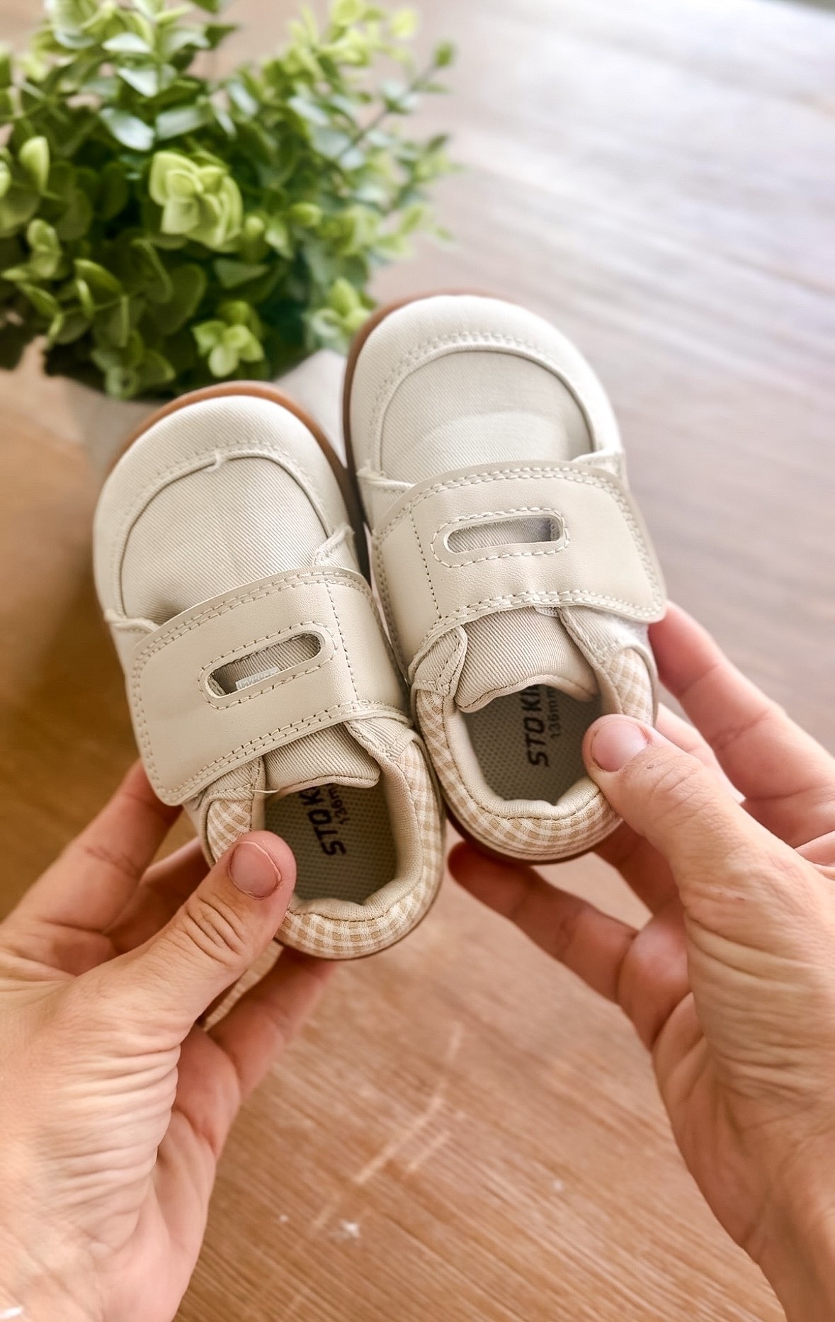 Adorable and affordable toddler sneakers that check ALL of my boxes!

✅ Easy on and off
✅ Flat heel
✅ Flexible sole
✅ Wide toe box 
