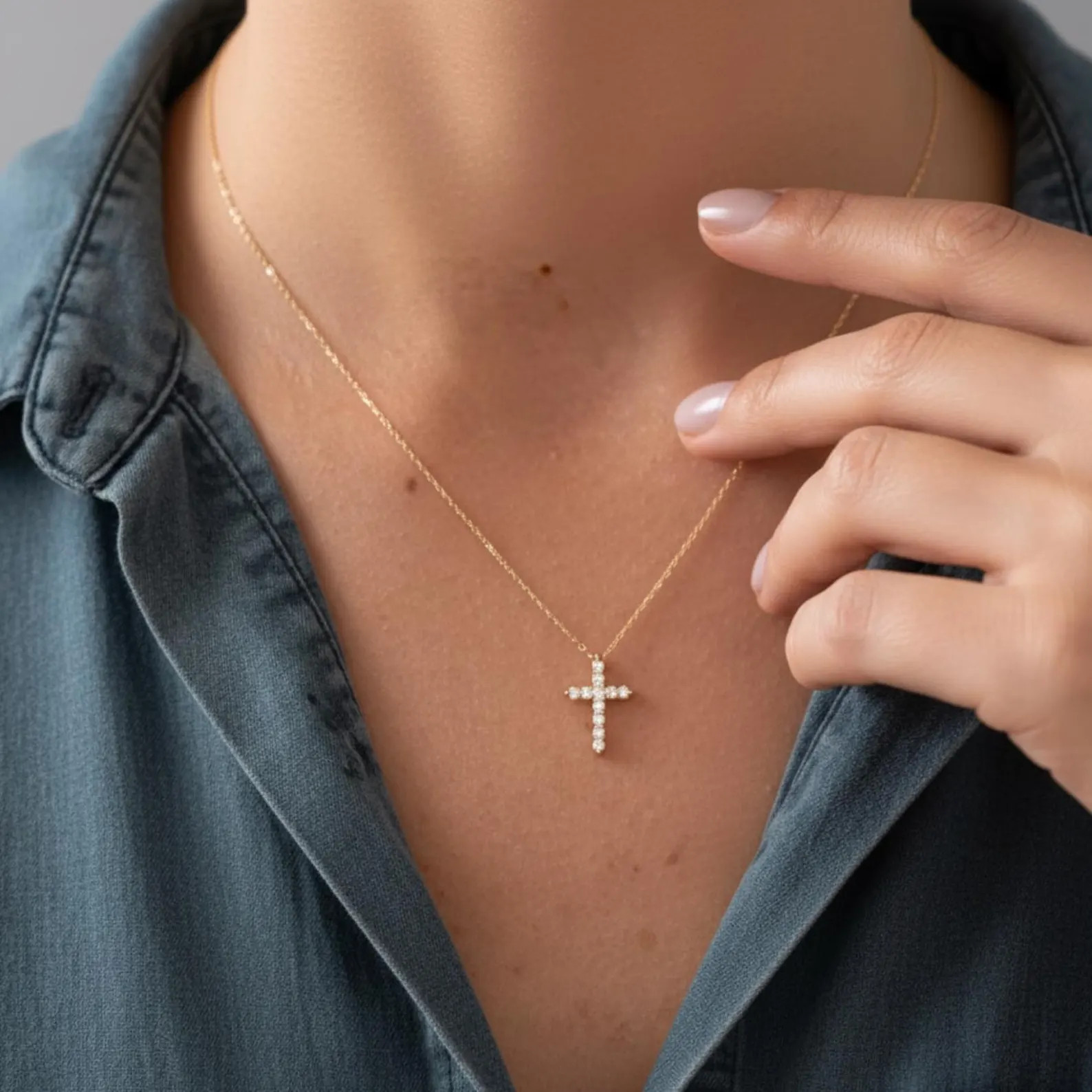 14k Solid Gold Moissanite Encrusted Cross Necklace / Silver Cross Necklace with Moissanite Diamon... | Etsy (US)