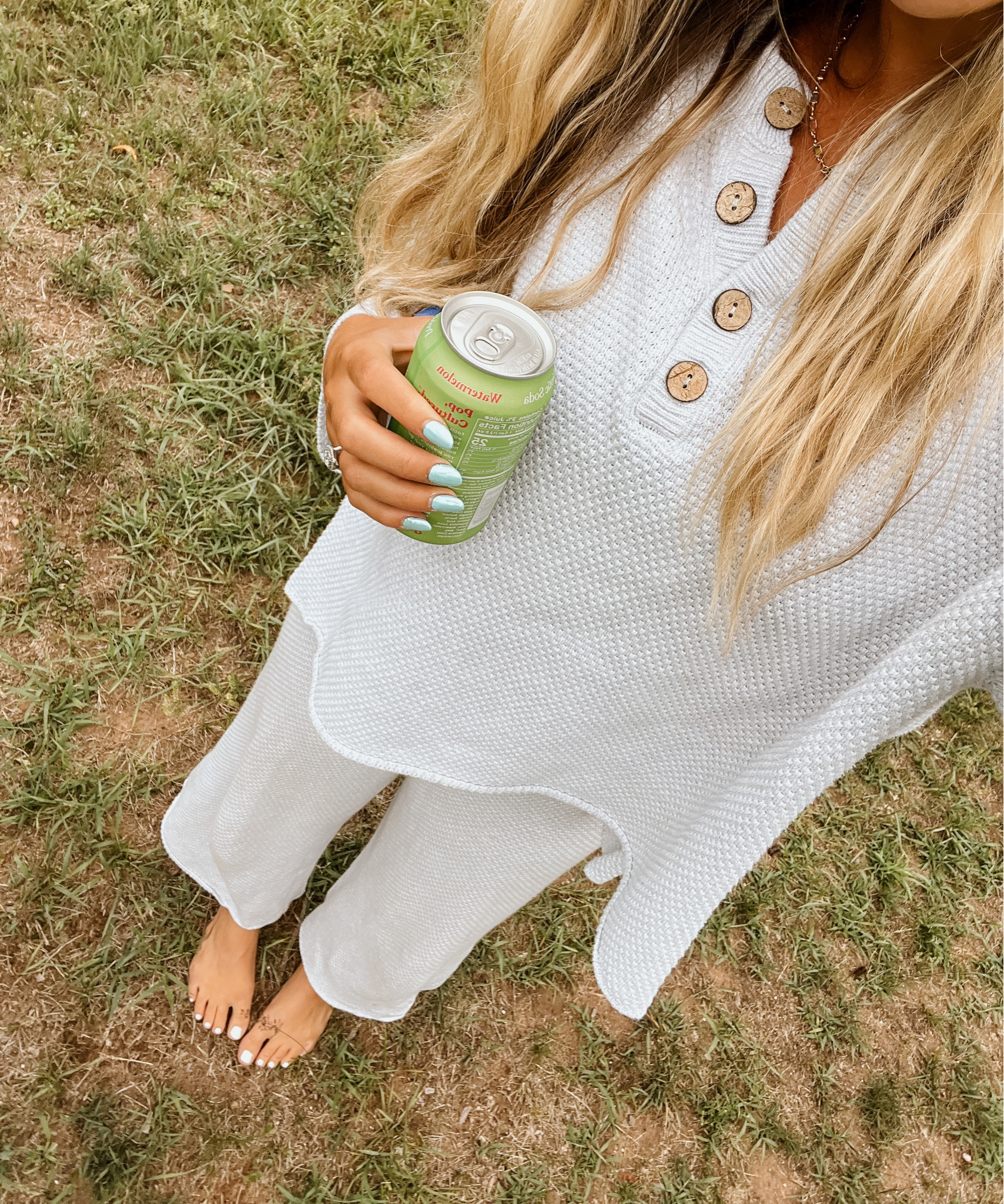 The absolute best set for chillier nights or just lounging. 100% worth the hype. Linked the free people & amazon dupe 💭