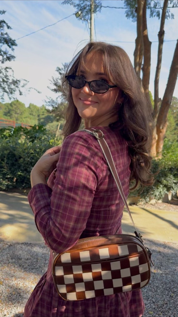 happy fall 💛
dress - size 6 *im 5’2 and it very short on me* 
Bag- coming soon @andar 

#LTKSeasonal #LTKStyleTip #LTKFindsUnder100