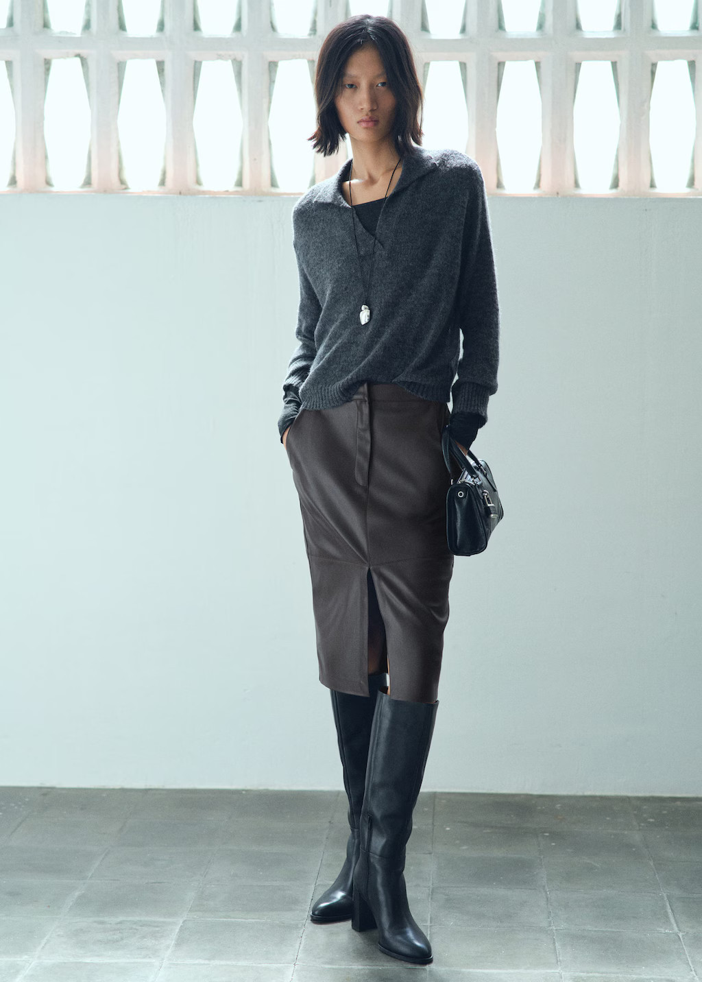 Faux leather pencil skirt chocolate - Woman - 22 - MANGO | MANGO (UK)