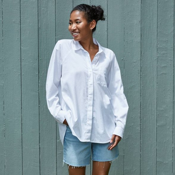 Women's Long Sleeve Button-Down Boyfriend Shirt - Universal Thread™ True White | Target