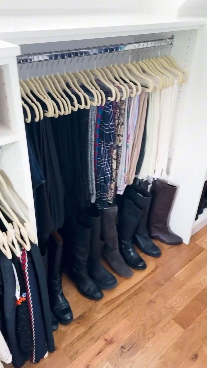 Moving is BEYOND stressful, overwhelming and chaotic 🫠 how do I know? I’ve been there…multiple times! 

At Organize With Marie, we love shouldering your burdens and taking the stress off your plate with our Concierge Move services ✨ now you can enjoy your home from DAY ONE 🙌🏻

Sound like a dream? Let’s turn it into your reality 🤩 planning an upcoming move? It’s never too early to reach out 💌 inquire today at the link in bio 
.
.
.
.
.
#organizewithmarie #fairfieldcountyct #connecticutlife #organizingtips #connecticutliving #connecticutgram #ctsmallbusiness #203local #organizedhome #fairfieldcounty #fairfieldcountymoms #greenwichct #hometips #professionalorganizer #getorganized #organizinghacks #homeorganizer #homeorganizing #womeninbusiness #smallbusiness #smallbusinessowners #movingservices #unpacking #whitegloveservice