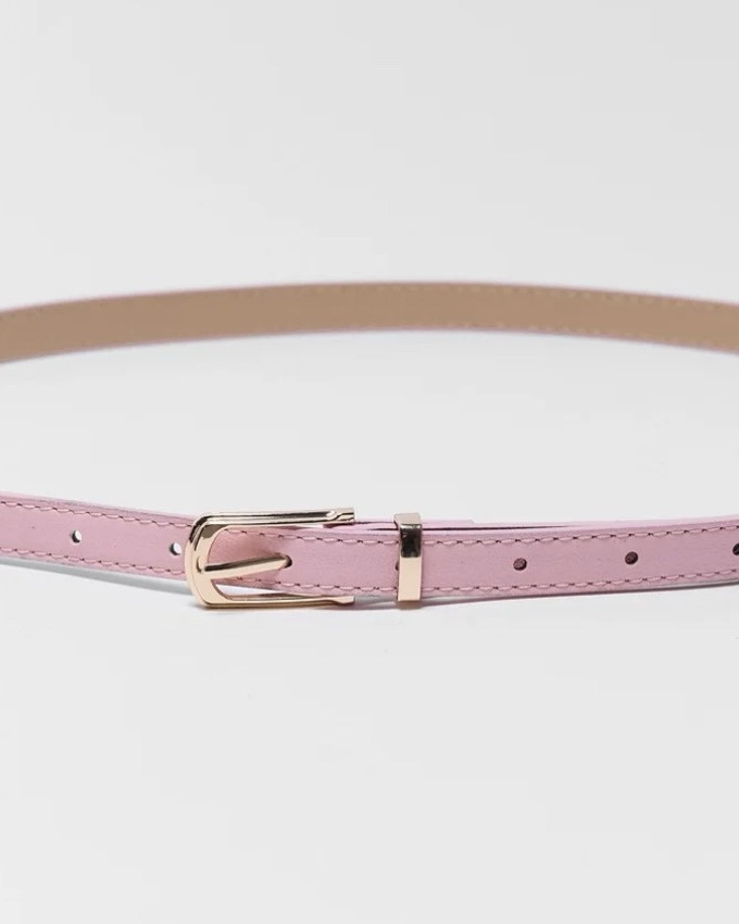 Scarves are all the rage and how cute is this one paired with the thin pink belt! 

#LTKdayinmylife #LTKOver40 #LTKootd