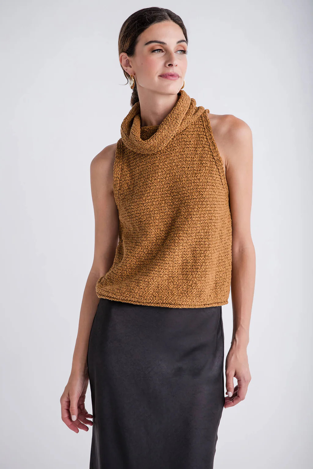 By Together Sleeveless Mockneck Sweater | Social Threads
