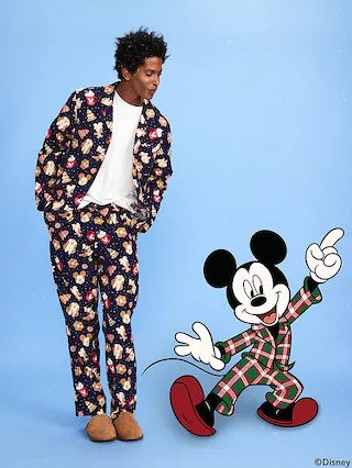 Old Navy x Disney Mickey Mouse & Friends Printed Flannel Pajama Set for Men | Old Navy (US)