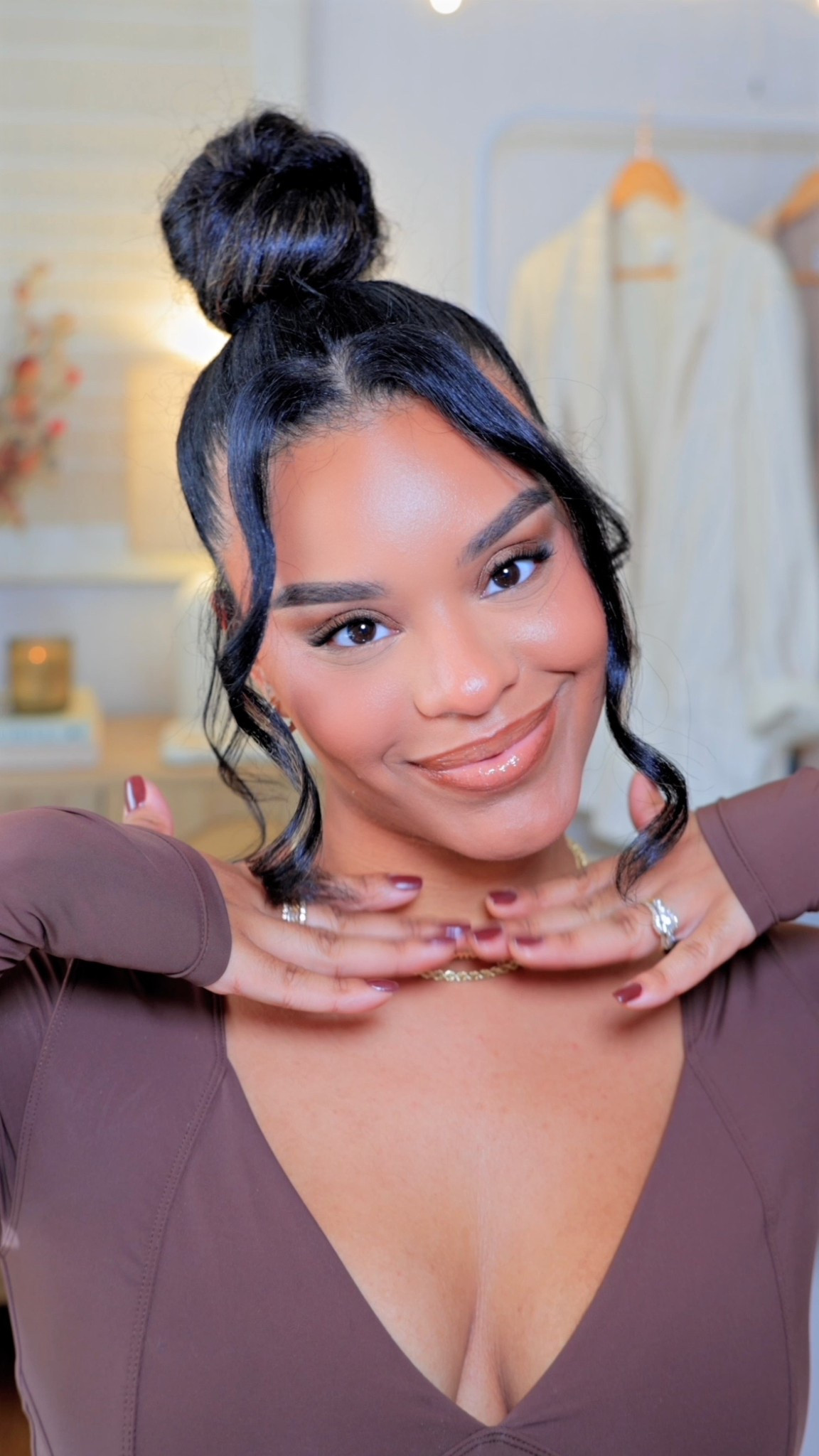 A simple fall glam 🤌🏽🥰 
#ad L'Oreal Partner #MaybellinePartner
#LOrealParisMakeup #essie
#essiepartner #targetstyle #target

#LTKBeauty #LTKSeasonal #LTKStyleTip