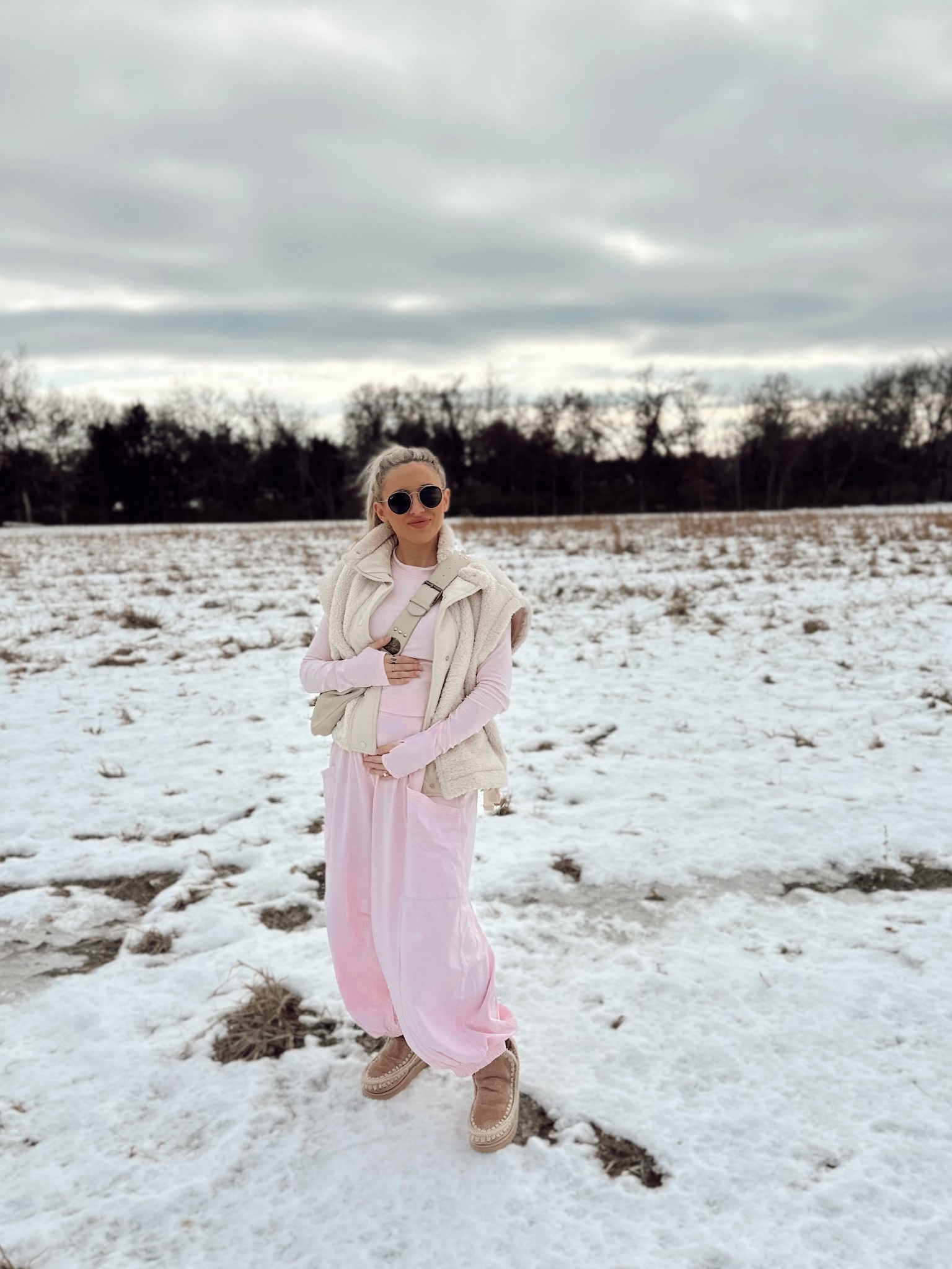 Just living in this @fpmovement “up in the air set” size XS and so cute on! ❄️☺️🛍️💗💫

We love bump friendly sets + outfits that work for pregnancy and postpartum! 

Today’s OOTD link | as seen on my stories ❄️🏠🌲

Took baby out to see where their future new home will be 🏡✨❄️ count down is on till we build! 🔨🌲🌾🏠

home building, house on land, new build, life on land, homestead, bump friendly sets, pregnancy, 2nd trimester, bump style, pregnancy style, lounge sets 

#LTKgrwm #LTKBump