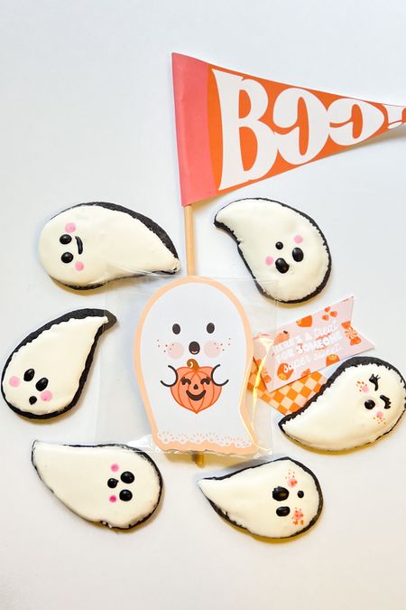 It’s the memories made for me. Here is what I used to decorate these sugar cookies!

#LTKHalloween #LTKSeasonal #LTKparties