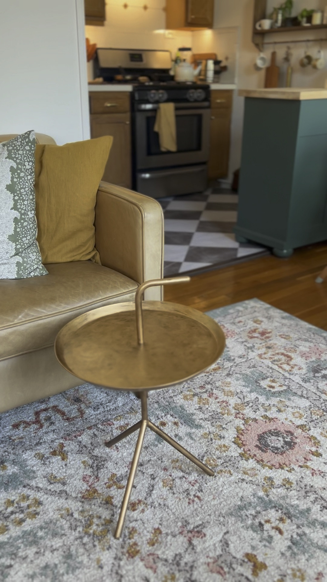 Nothing is safe from me & my gold rub n buff! I use a combo of gold leaf and European gold!

#LTKHome