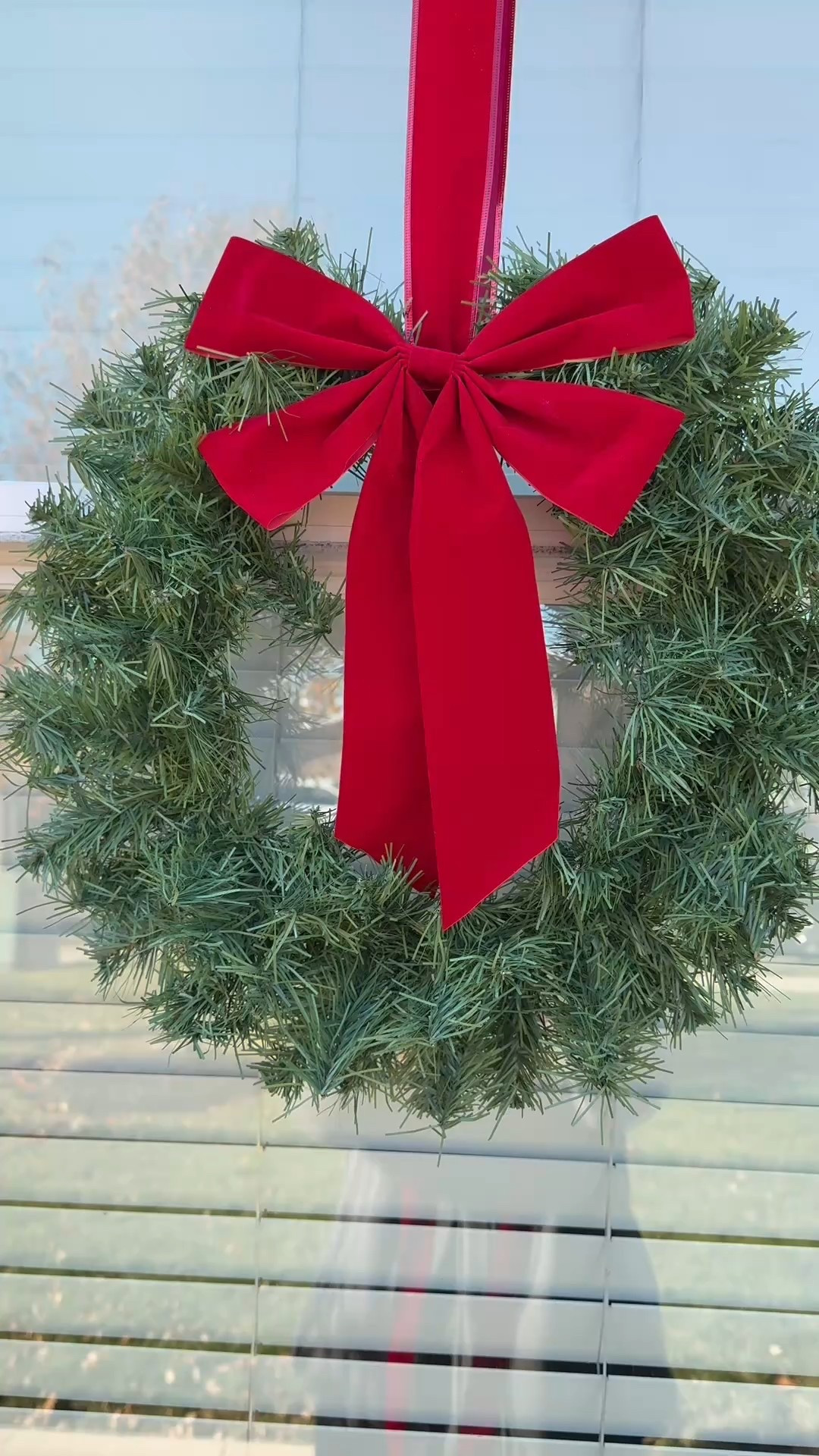 something about a window wreath during the holidays ☁️💫🎁

window wreath diy for less then $5! Secure it to ribbon, tape and your window (mine are double hung)

Window wreath, window wreath diy, holiday decor, Christmas decor, wreath with bows, adorable holiday decor, affordable holiday decor, Christmas wreath, Christmas window wreath

#LTKHome #LTKHoliday