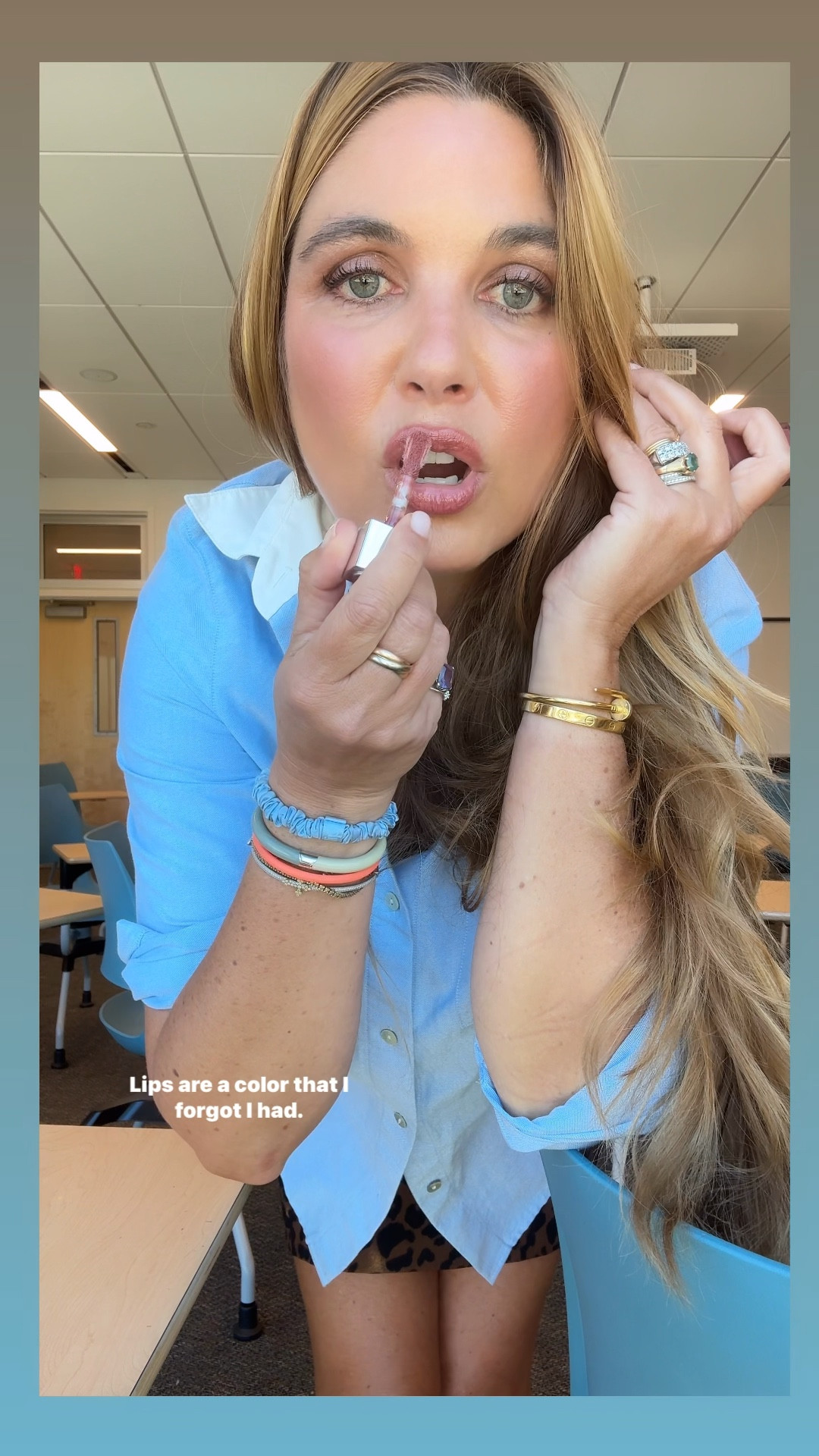 Lip gloss is Latte.  
Eyeshadow is: 152 (available today!) 
Hair is Académie Hair Sea Glass 
Shirt: medium
Skirt: small
IT CC+ in medium tan 
Kosas butterfly blush
Sweed golden medium bronzer 

#LTKdayinmylife #LTKWorkwear #LTKBeauty