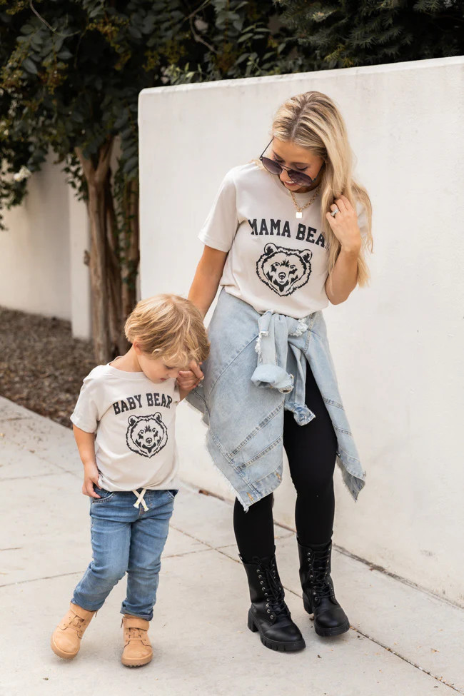 Mama Bear Graphic Heather Dust Tee | Pink Lily