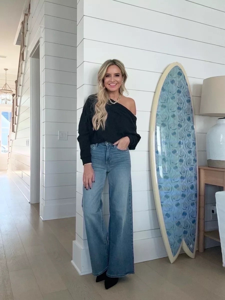 Loving this off the shoulder sweater - wearing XS and size 2 denim - Target head to toe!


#LTKSeasonal #LTKootd #LTKmomlife