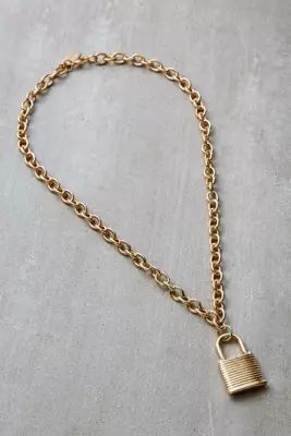 Gold Padlock Chain Necklace - gold at Urban Outfitters | Urban Outfitters (EU)