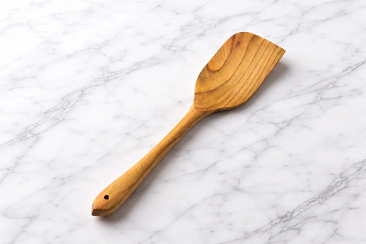 Corner Scrape Spoon | etúHOME