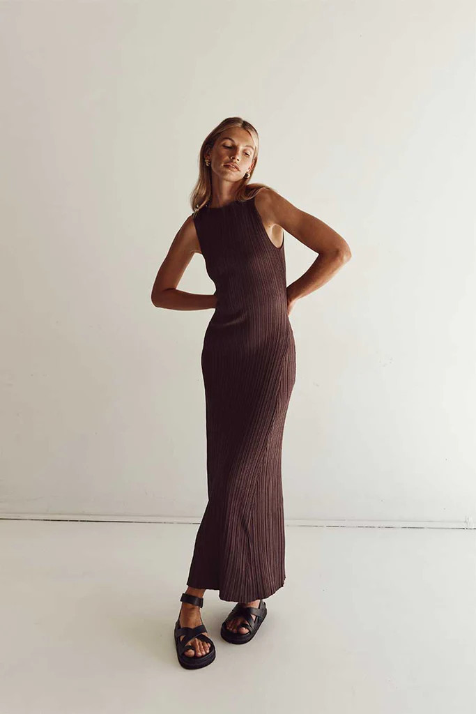 IVY COFFEE SLEEVELESS MIDI DRESS | DISSH