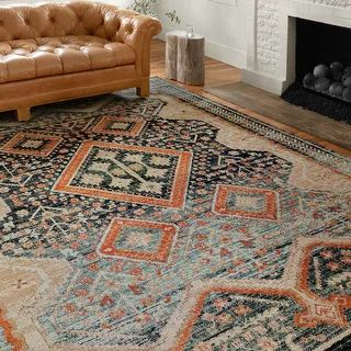 Alexander Home Luxe Ornate Antiqued Distressed Area Rug - On Sale - Overstock - 30732953 | Bed Bath & Beyond
