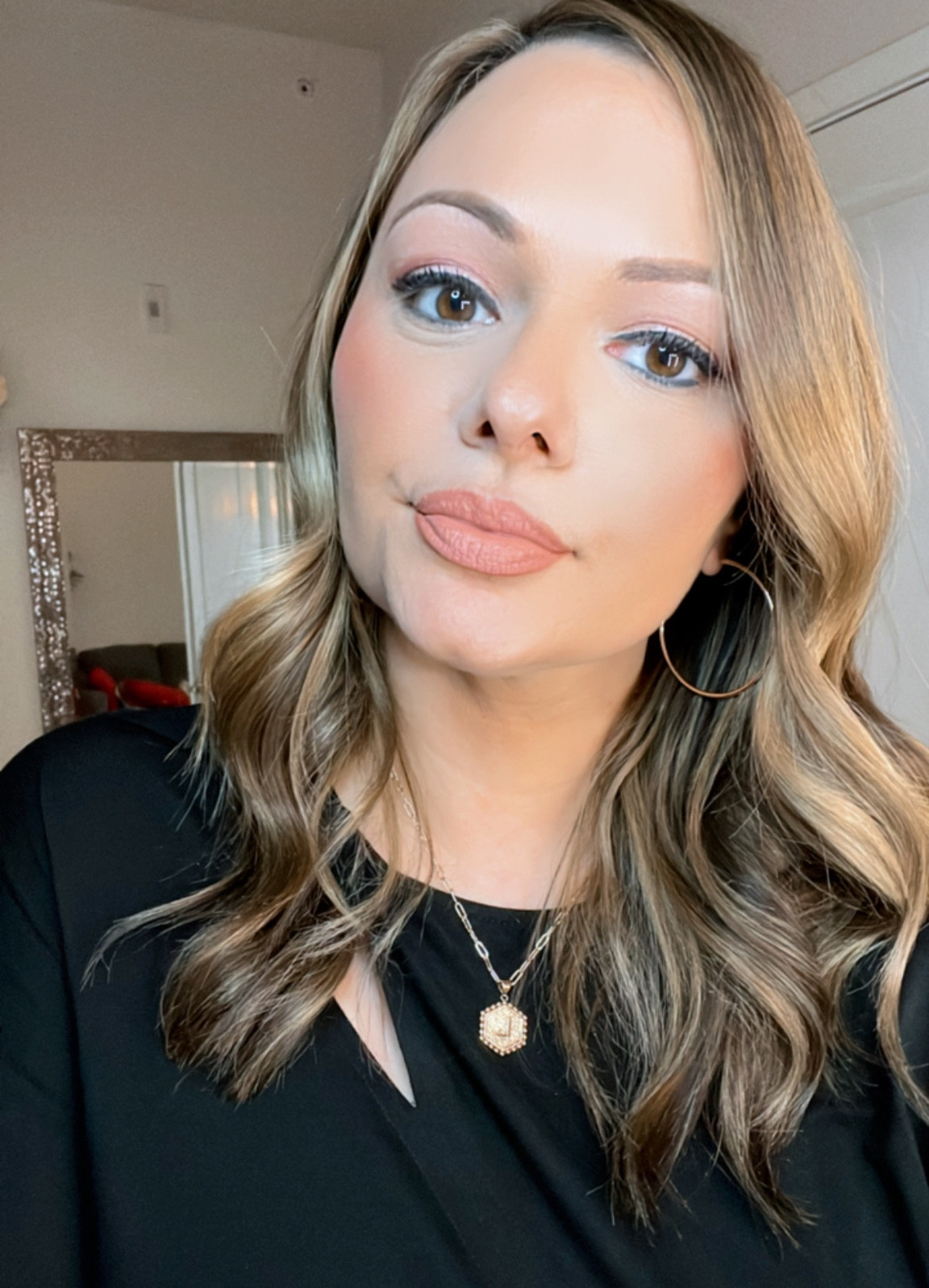 Makeup/skincare deets 👇🏻