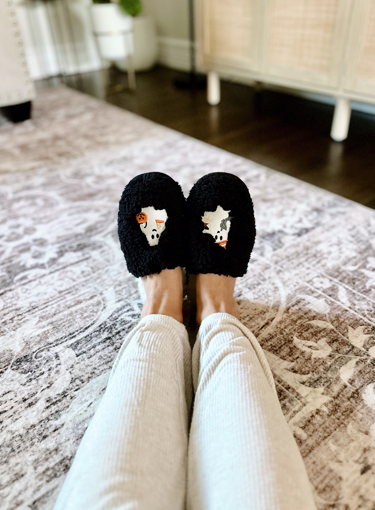 They’re sooo comfy 🧡👻

#LTKFindsUnder50 #LTKShoeCrush #LTKSeasonal