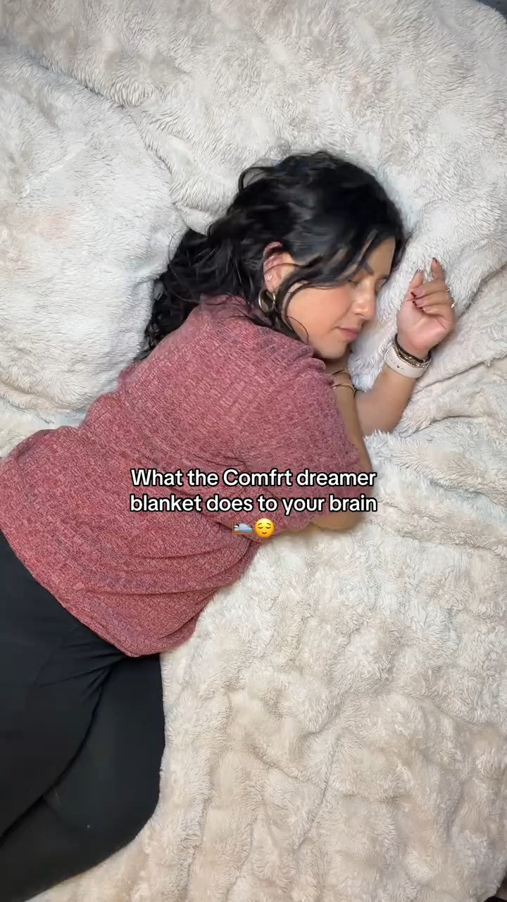 The #1 slightly weighted blanket to help ease and calm your mind #comfrt #comfrtdreamerblanket #dreamerblanket #weightedblanket 

 

#LTKmorningroutine #LTKU #LTKHome