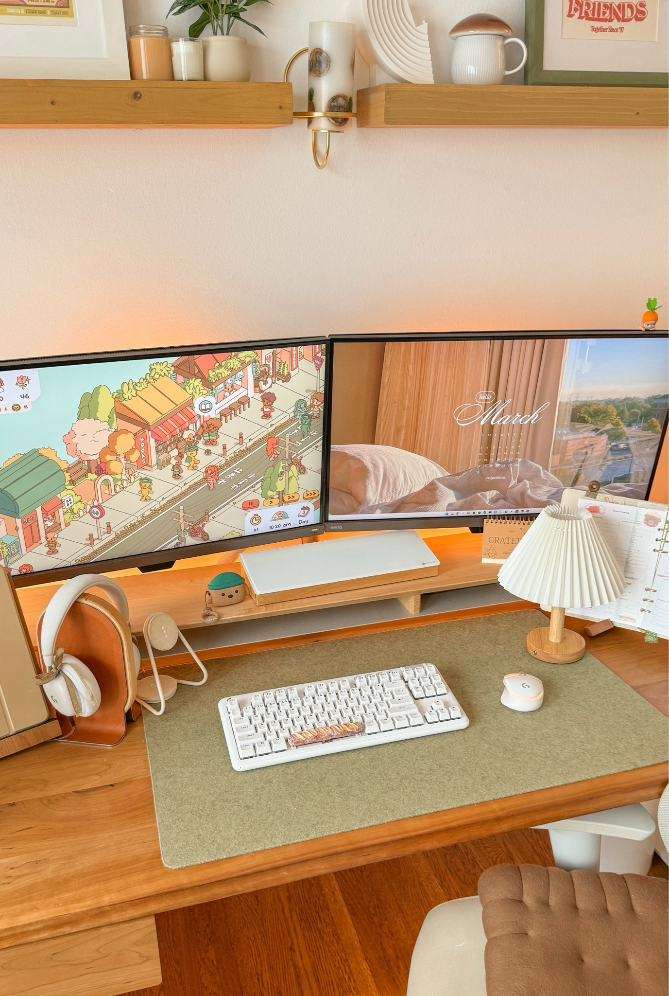 cozy desk setup🤎🎧

#LTKHome
