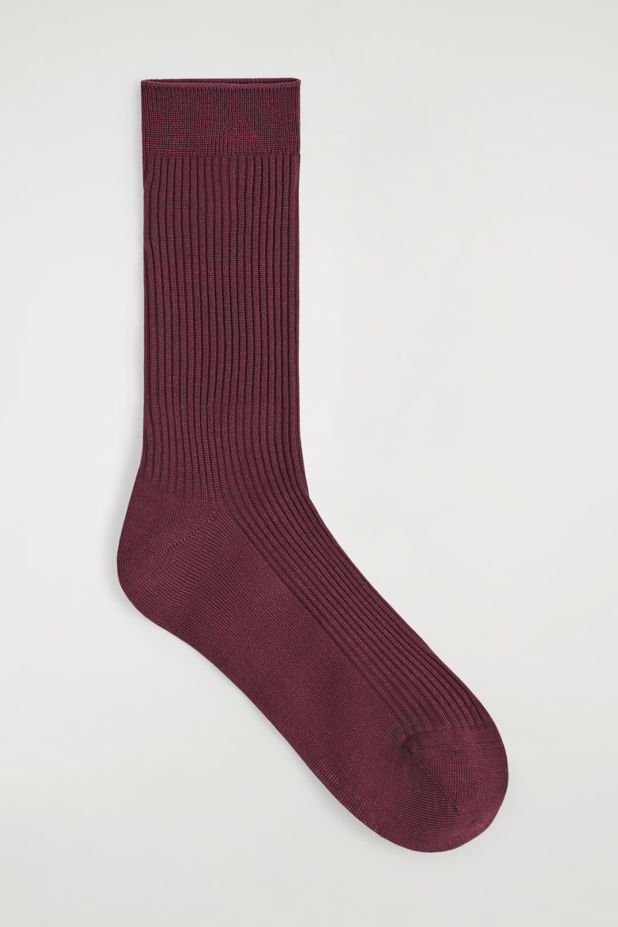 RIBBED SILK SOCKS - BURGUNDY | COS | COS (EU)