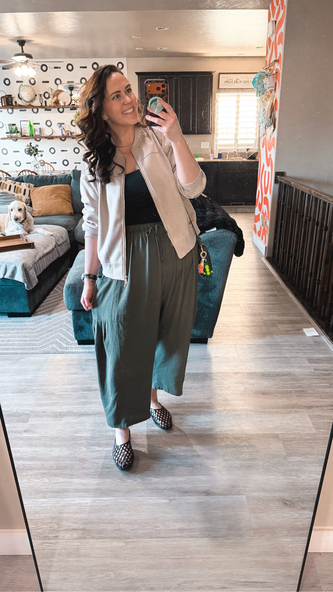 Just living the dream… going to work while everyone’s on spring break. 😂

But at least the outfit is comfy.

✔ stretchy
✔ work appropriate
✔ feels like pajamas

Bra 38DD @Lane Bryant 
Undies XXL
Pants XL 
Tank XXL 
Jacket XL
BAG @onequince  

Size 14/16 | L/XL | 5’9

#workingmomstyle #midsizestyle #corporatebutcomfy #everydayoutfit #momlifeoutfits


#LTKWorkwear #LTKTall #LTKMidsize