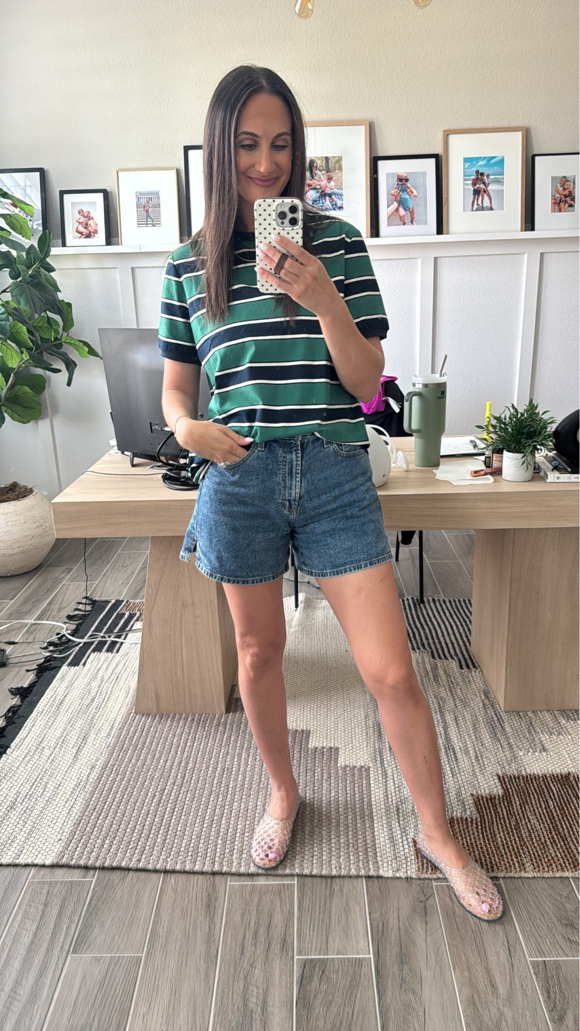 The perfect oversized tee for under $20! 
Wearing a M

#LTKmomlife #LTKSaleAlert #LTKootd