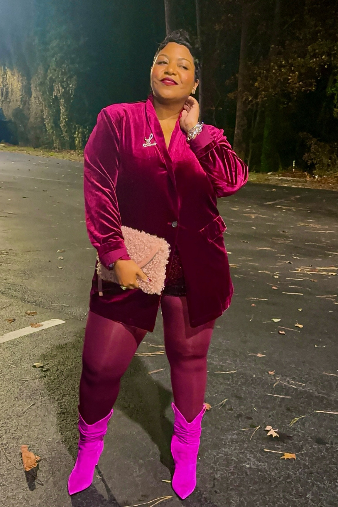When in the club, we all fam! Reds, Wines and Pink! I call it “ Ombré” #fashionover40 #Sequinmidishorts #Velvetblazer

#LTKStyleTip #LTKHoliday #LTKMidsize