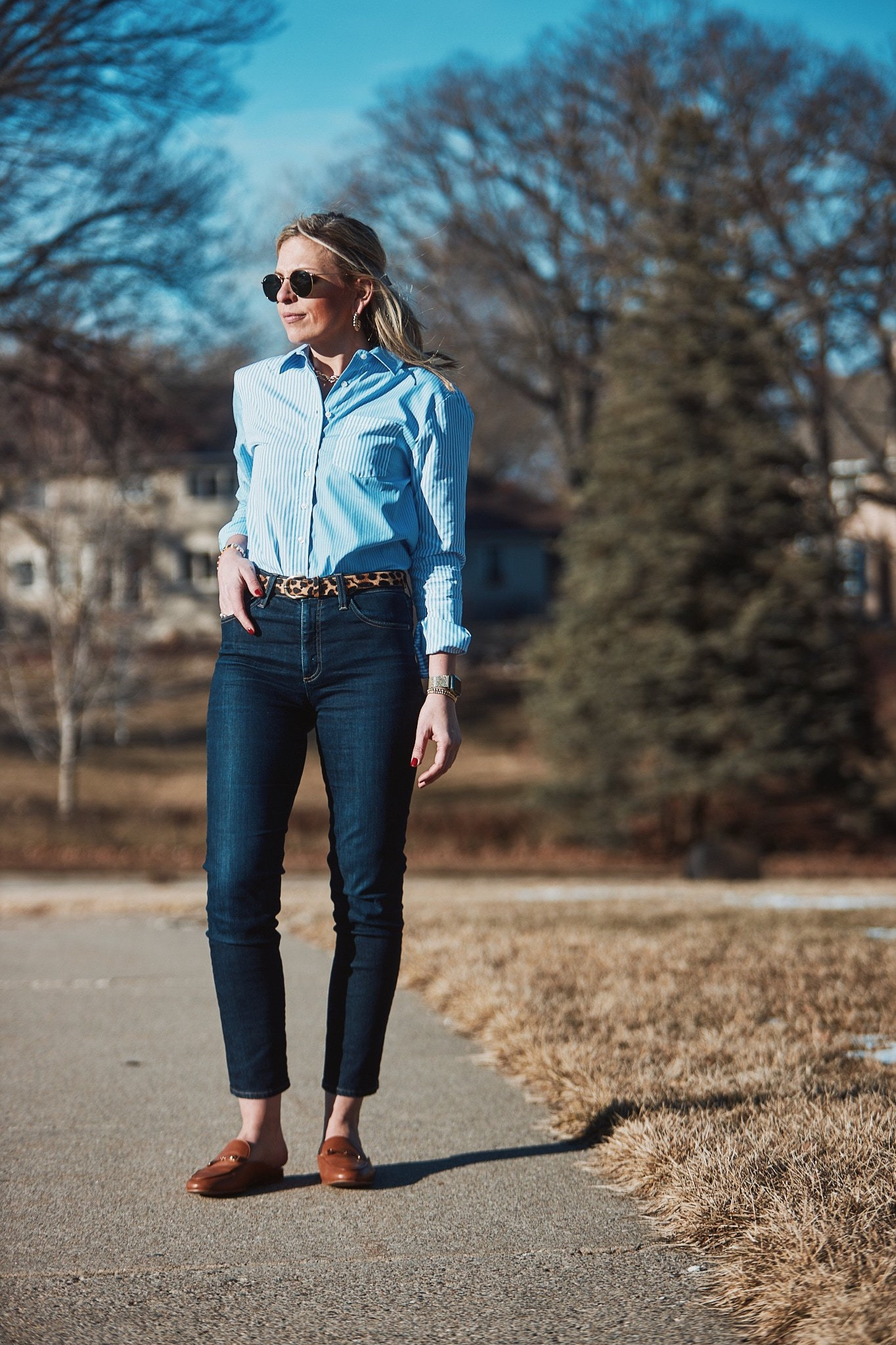 Work outfit 

#tuckernuck #nordstrom #rayban #samedelman #brownloafers #sunglasses #darkjeans #womensbuttondown #womensworkoutfit 

#LTKunder100 #LTKworkwear
