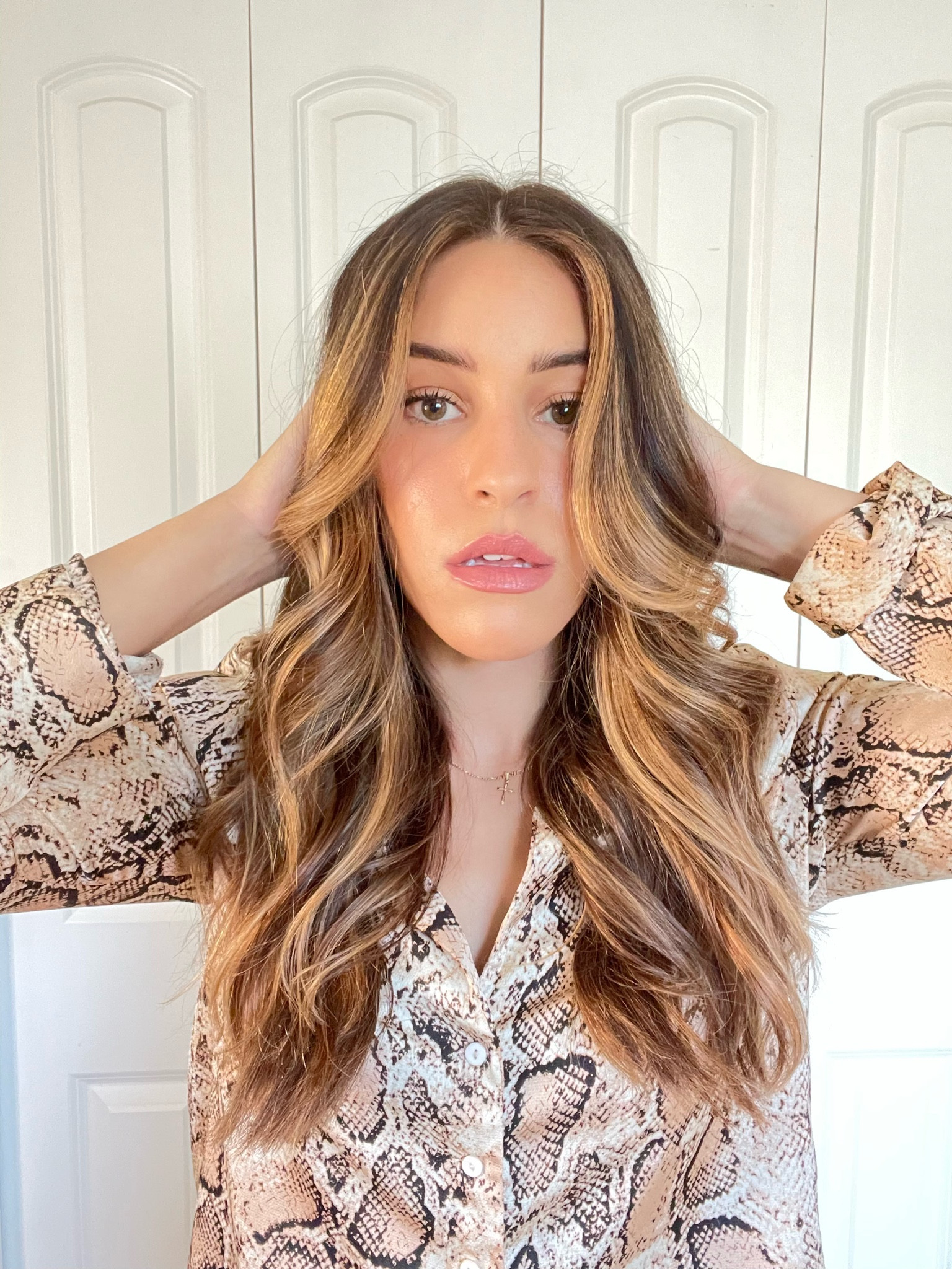 Hair days are the best days! I recently switched my products up to all Oribe and my hair has never felt more healthy! 

#hairdays #goodhairday #oribe #dyson #bioionic #ulta #blowout #hairwashingday #hairproducts 