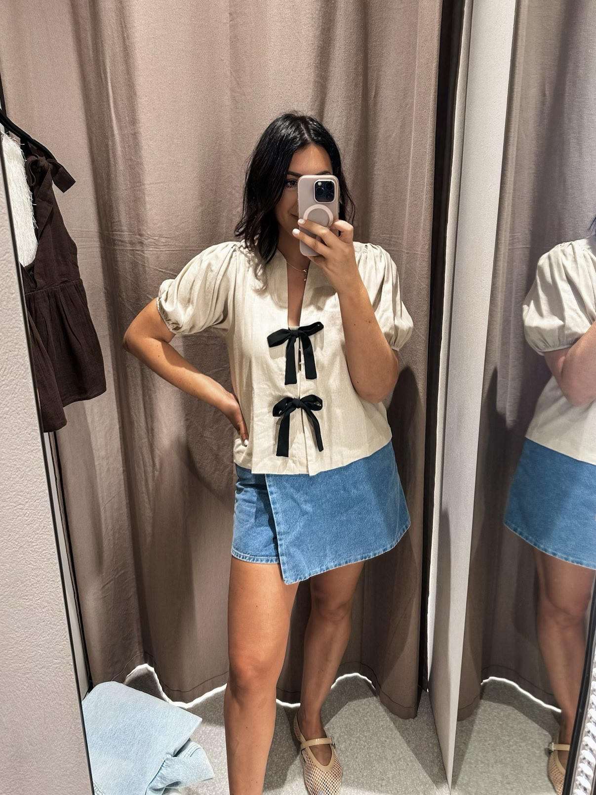 This is the sweetest top and it has a bit of fabric that hides your bra, so that's nice! 

I'm in the medium, it fits true but is a relaxed / generous fit. 

I'm in the large of the skort. It runs generously! I'll link the Zara option as well, this is the Mango one.  

 